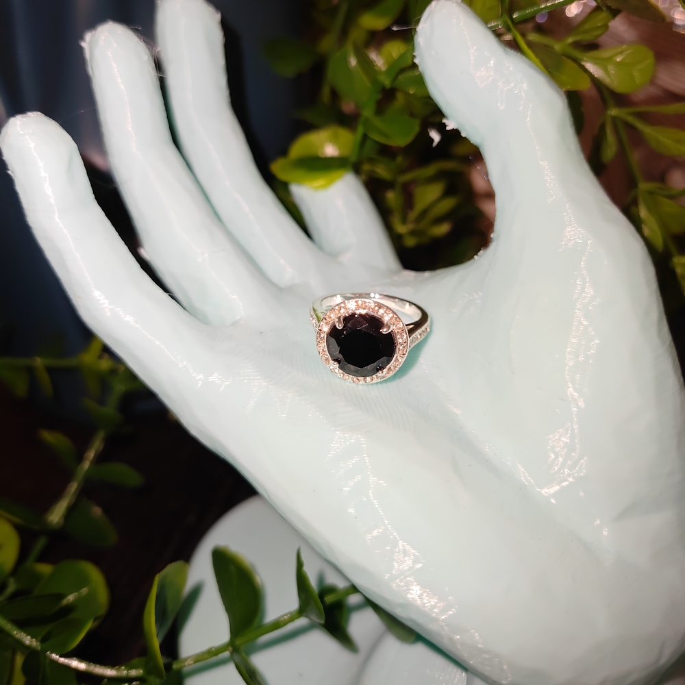 NWT Black Round CZ Halo Cocktail Ring With Classic Design